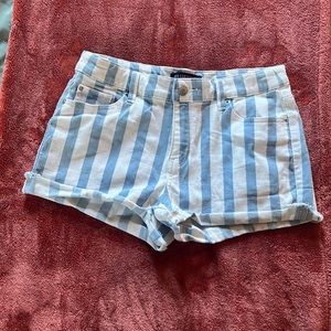 Blue spice , size 7 blue and white pin stripe shorts